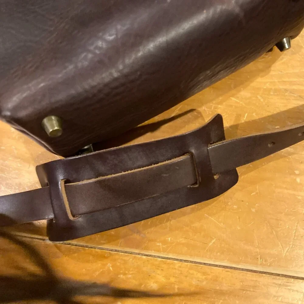 Go Forth Goods Mocha Mini Avery Crossbody Tote - Picture 7 of 10